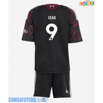 Camisa de time de futebol Liverpool Alexander Isak #9 Replicas 3º Equipamento Infantil 2026-27 Manga Curta (+ Calças curtas)